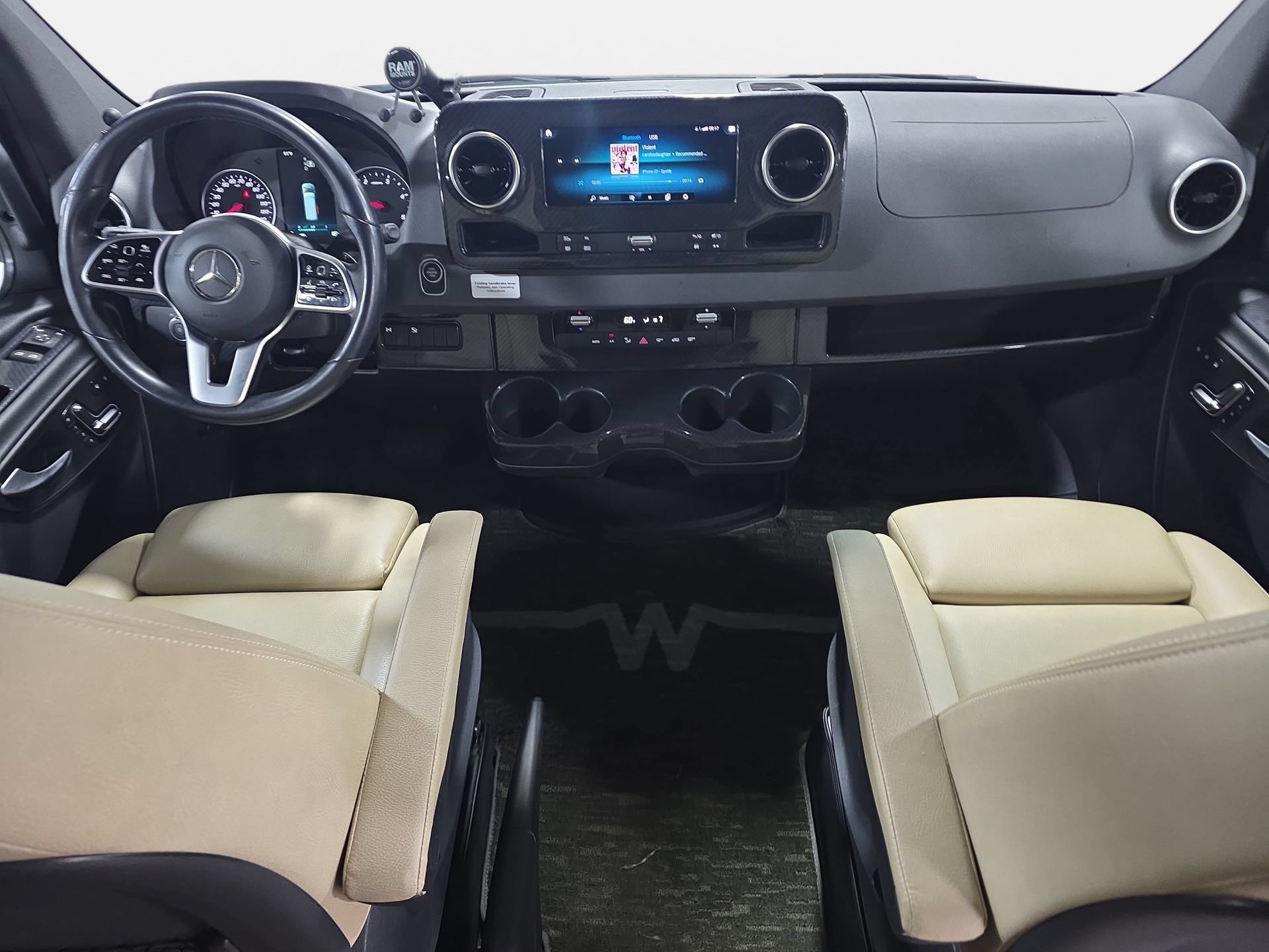 Used 2020 Mercedes-Benz Sprinter 3500 image 9