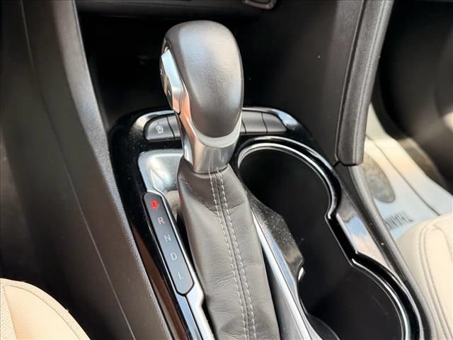 Used 2020 Buick Encore GX Select w/ Sport Touring Package FWD image 21