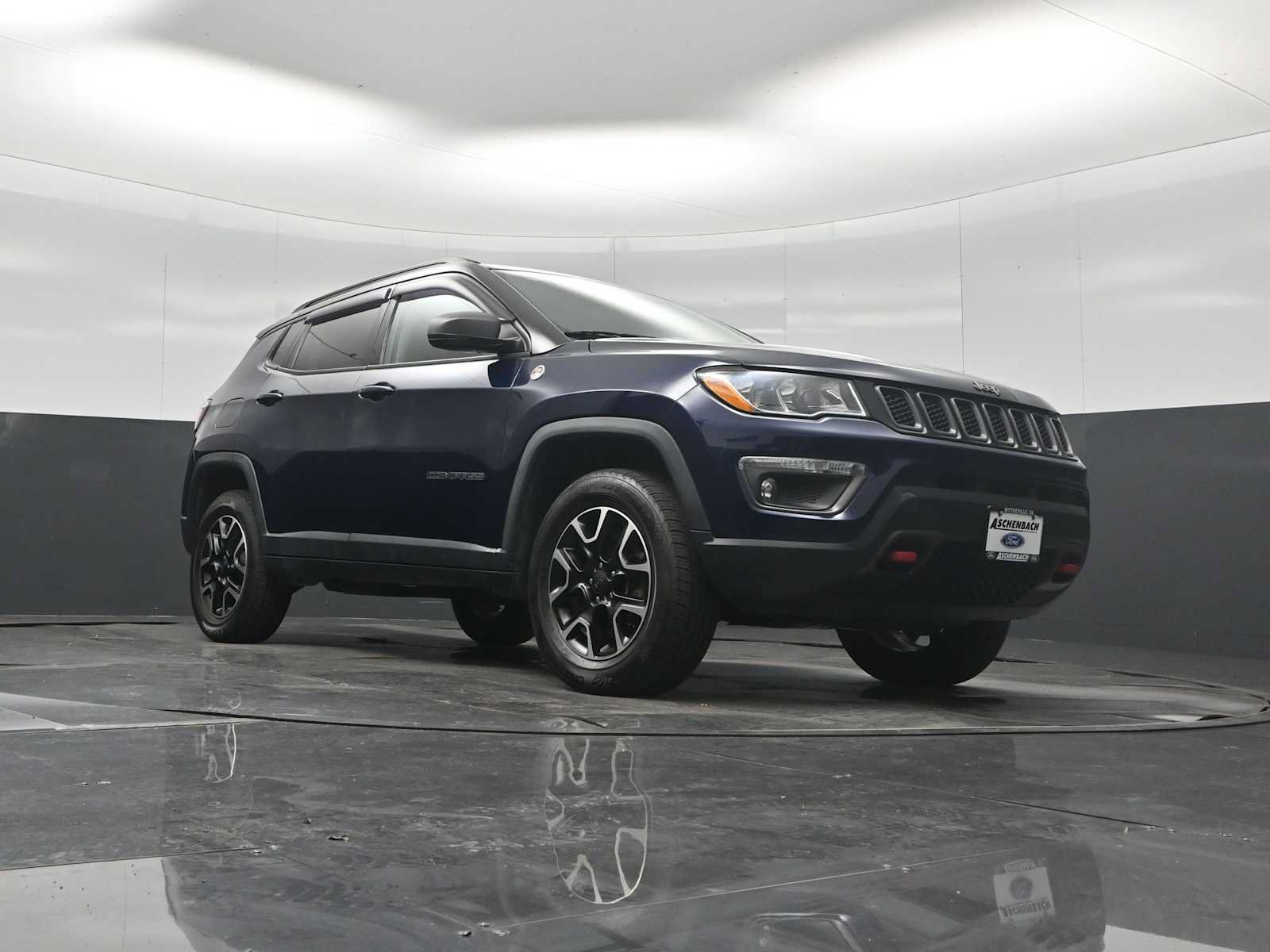 Used 2019 Jeep Compass Trailhawk w/ Popular Equipment Group AWD/4WD image 32