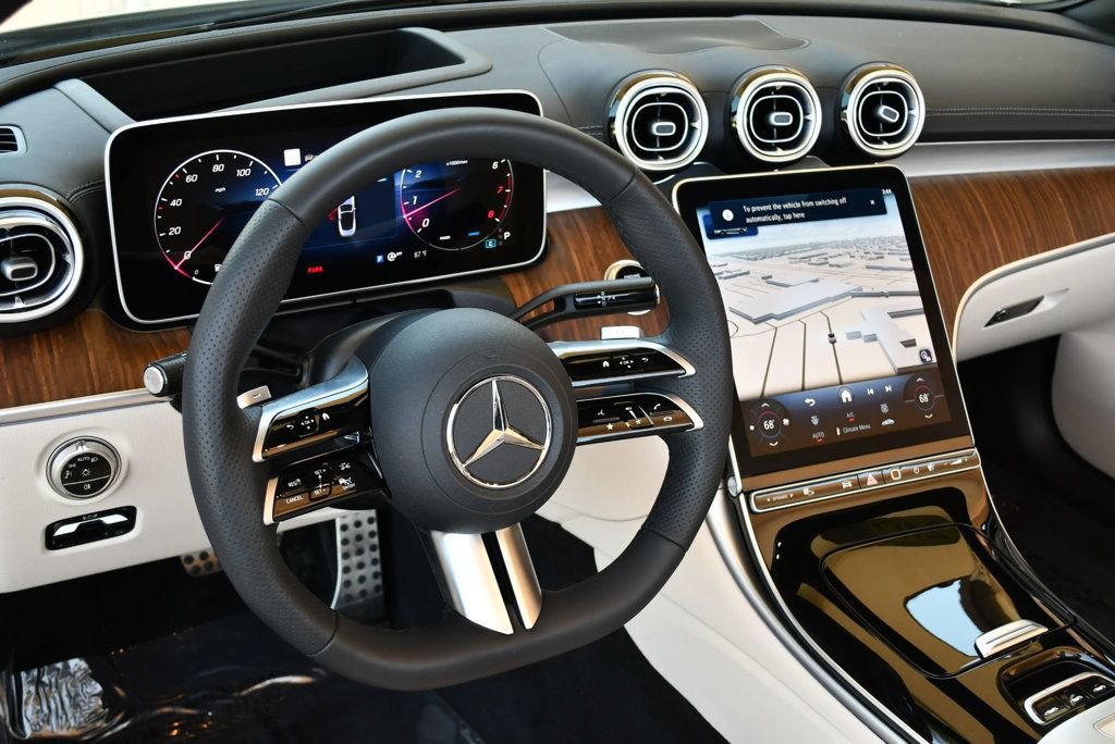 Used 2026 Mercedes-Benz CLE 450 4MATIC Cabriolet image 13