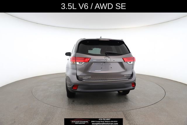 Used 2018 Toyota Highlander XLE image 14