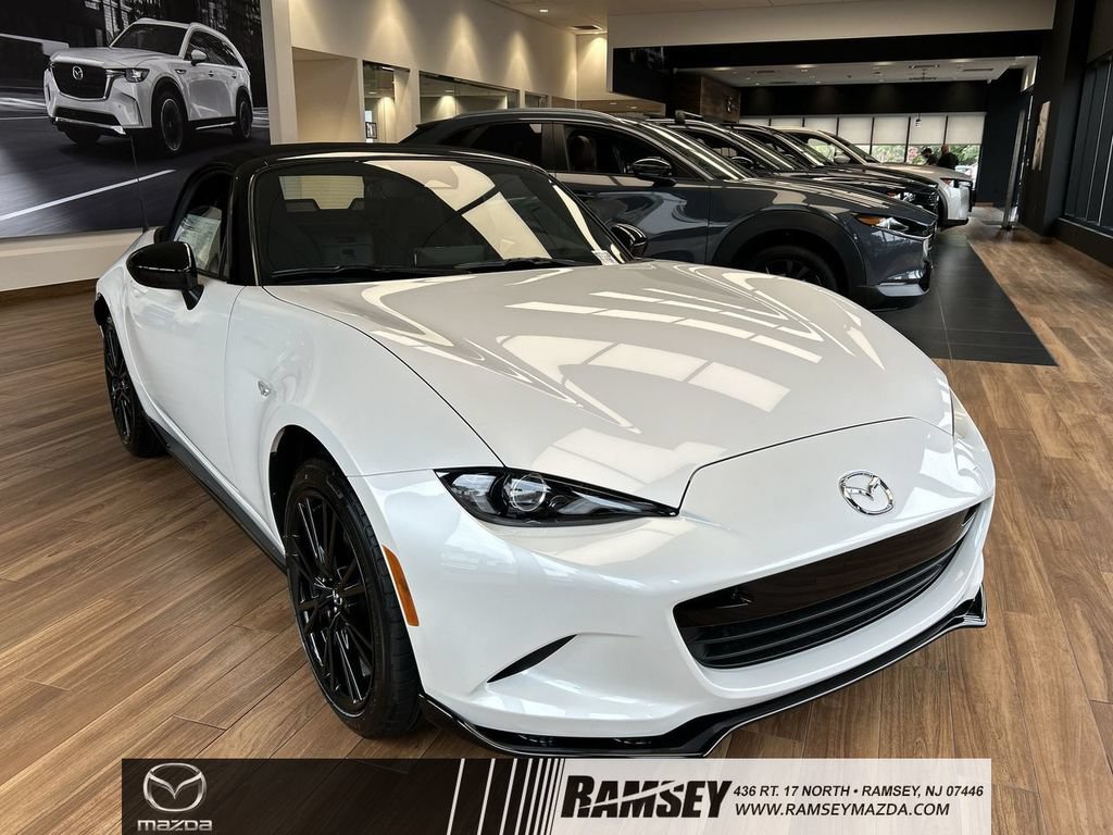 New 2026 MAZDA MX-5 Miata Club w/ Appearance Package RWD image 1