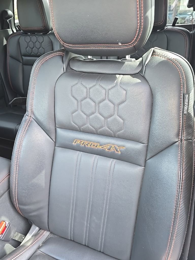 Used 2023 Nissan Frontier PRO-4X w/ Pro-4X Premium Package image 14