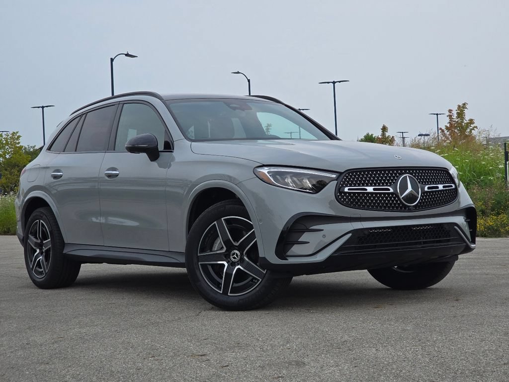 Used 2026 Mercedes-Benz GLC 300 4MATIC image 2