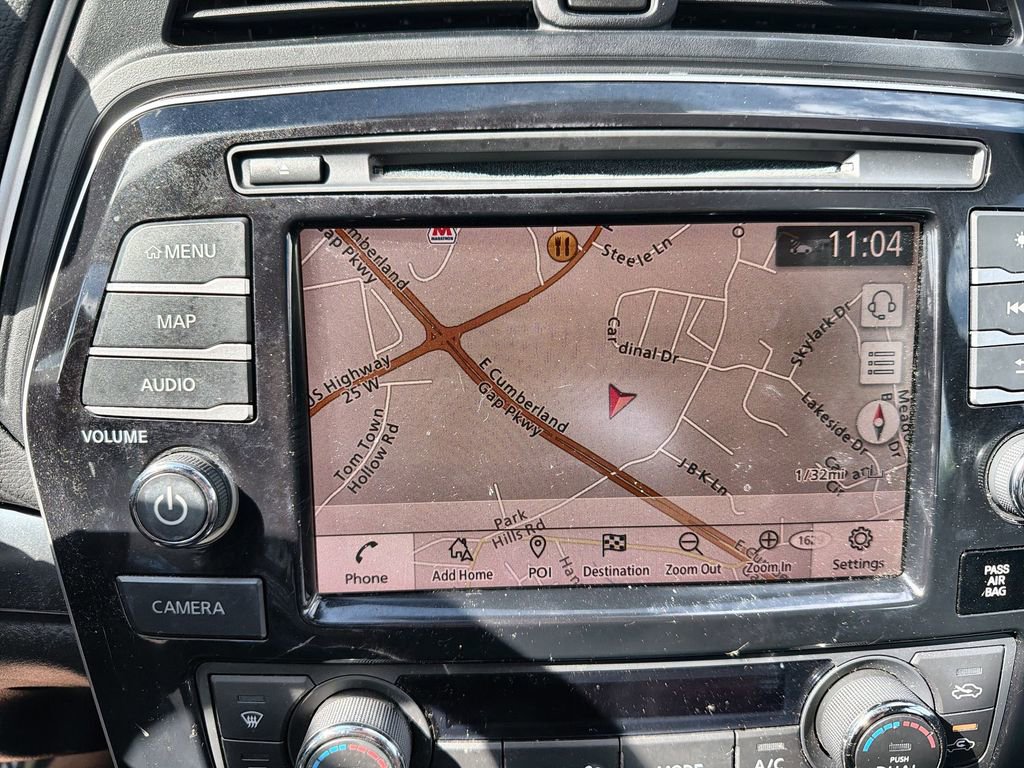 Used 2021 Nissan Maxima SR w/ Sport Mat Group FWD image 24