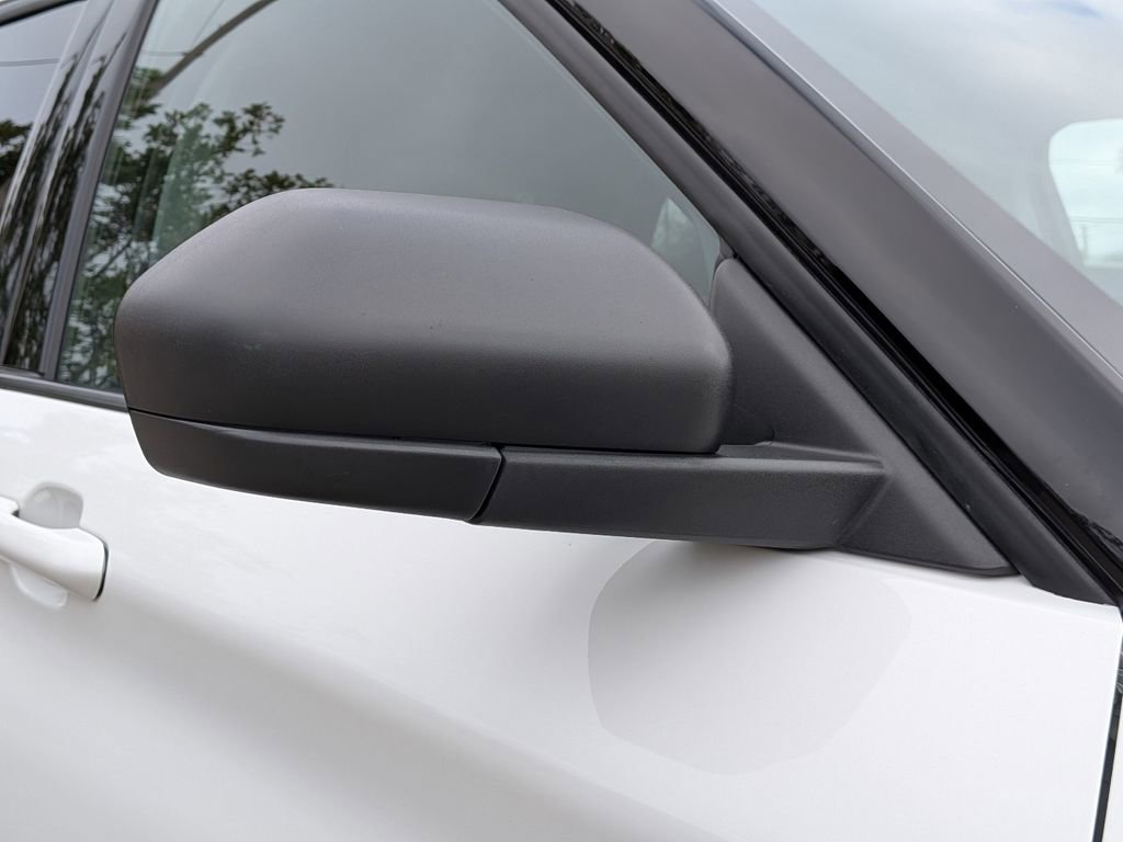 Certified 2022 Ford Explorer XLT w/ Equipment Group 202A image 12