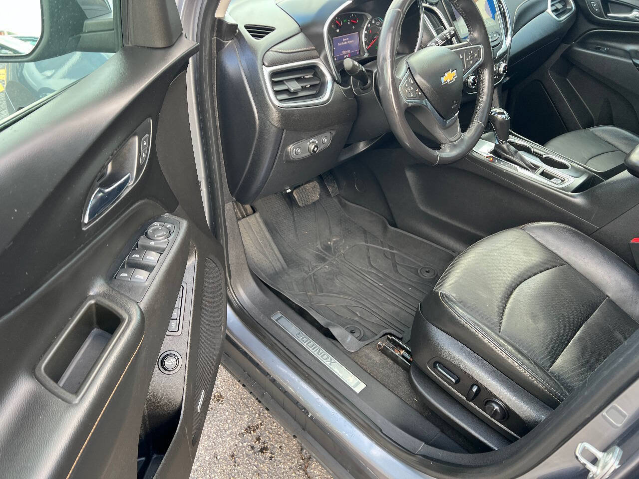 Used 2019 Chevrolet Equinox Premier FWD image 20