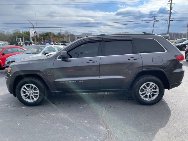 Used 2020 Jeep Grand Cherokee Laredo image 5