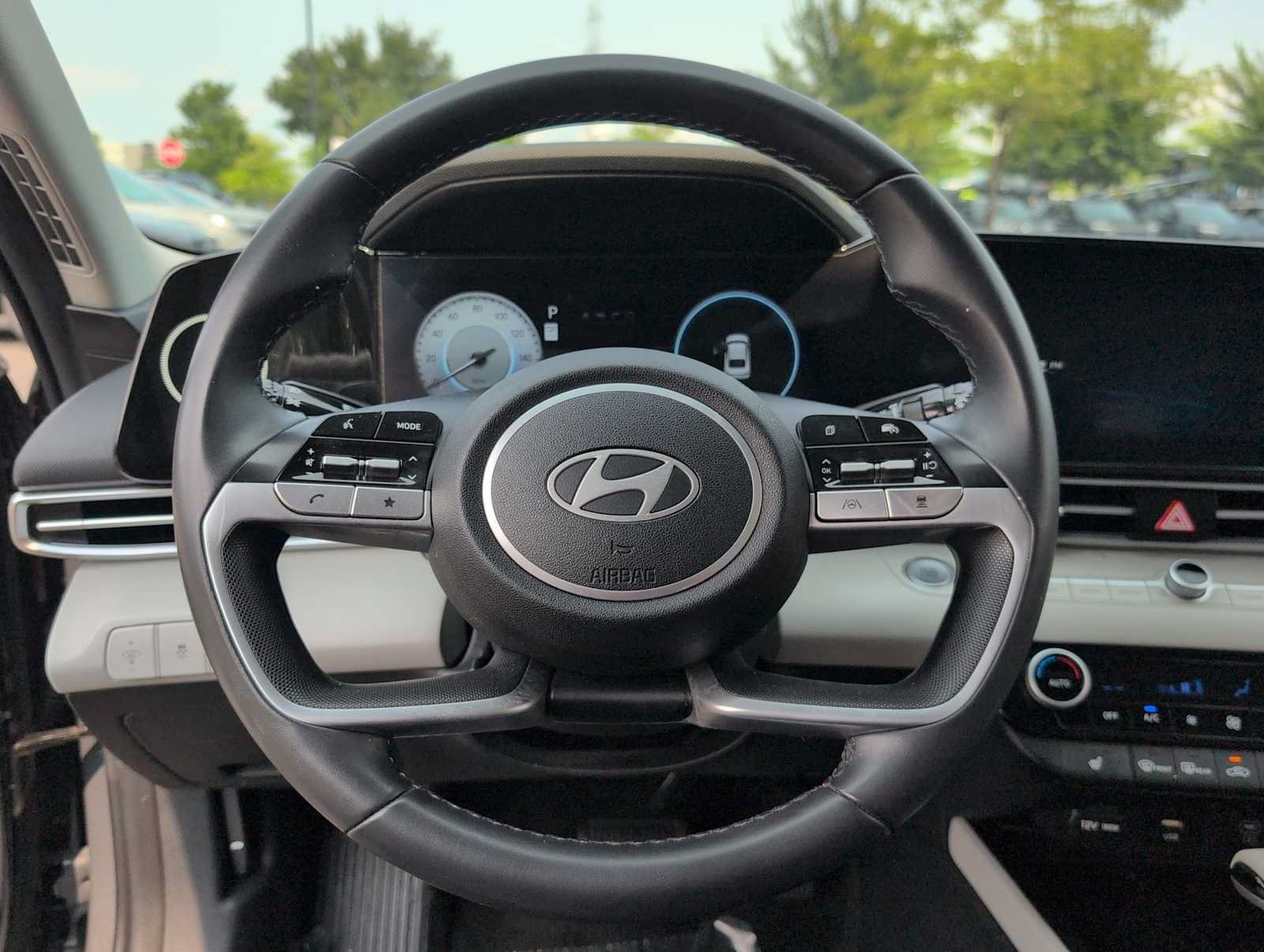 Used 2024 Hyundai Elantra Limited FWD image 23