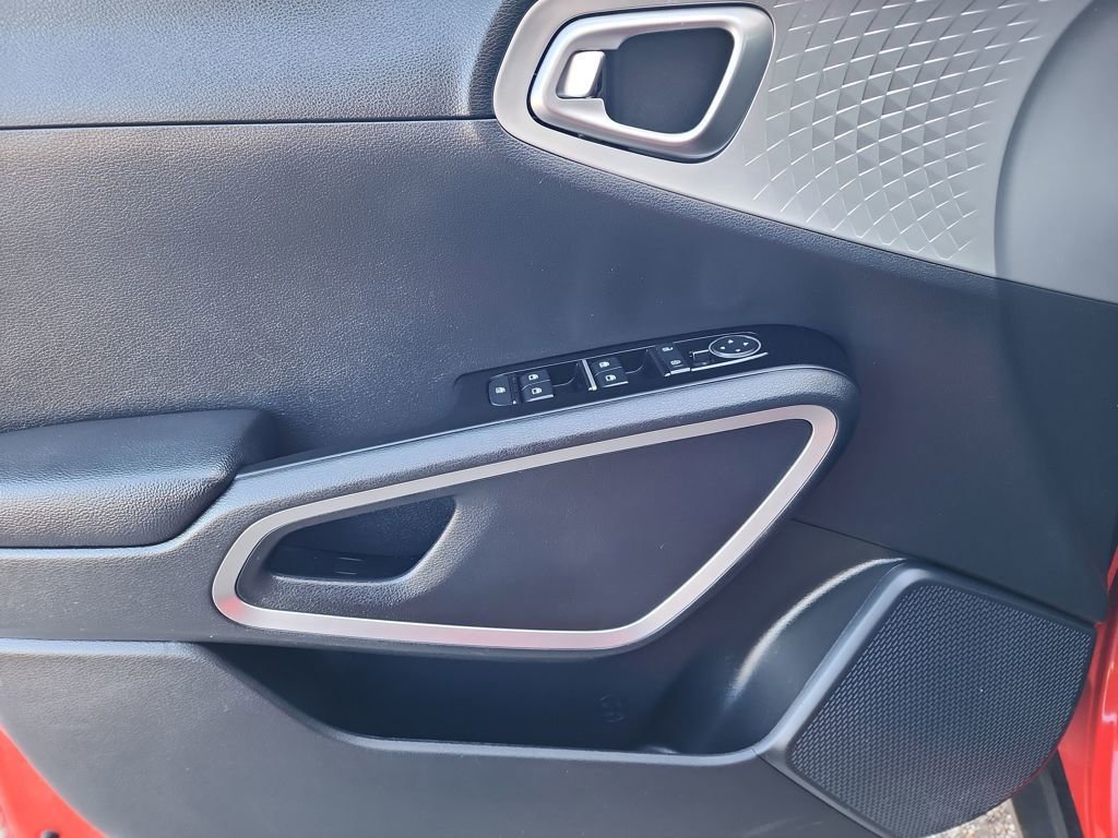 Used 2024 Kia Soul LX w/ Option Group 015 image 12