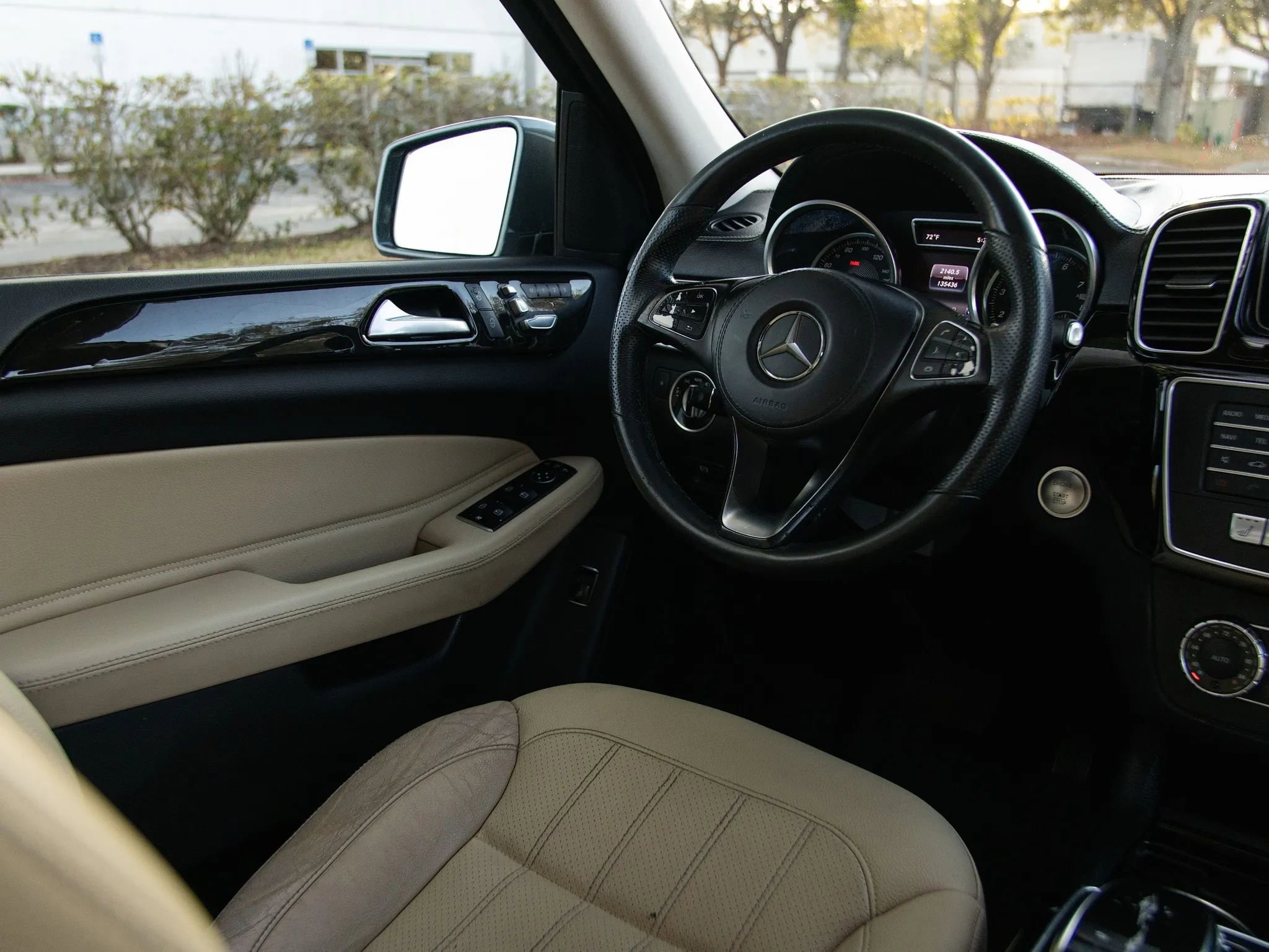 Used 2017 Mercedes-Benz GLS 450 4MATIC image 44