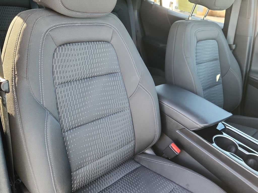 Used 2025 Chevrolet Equinox LT image 14