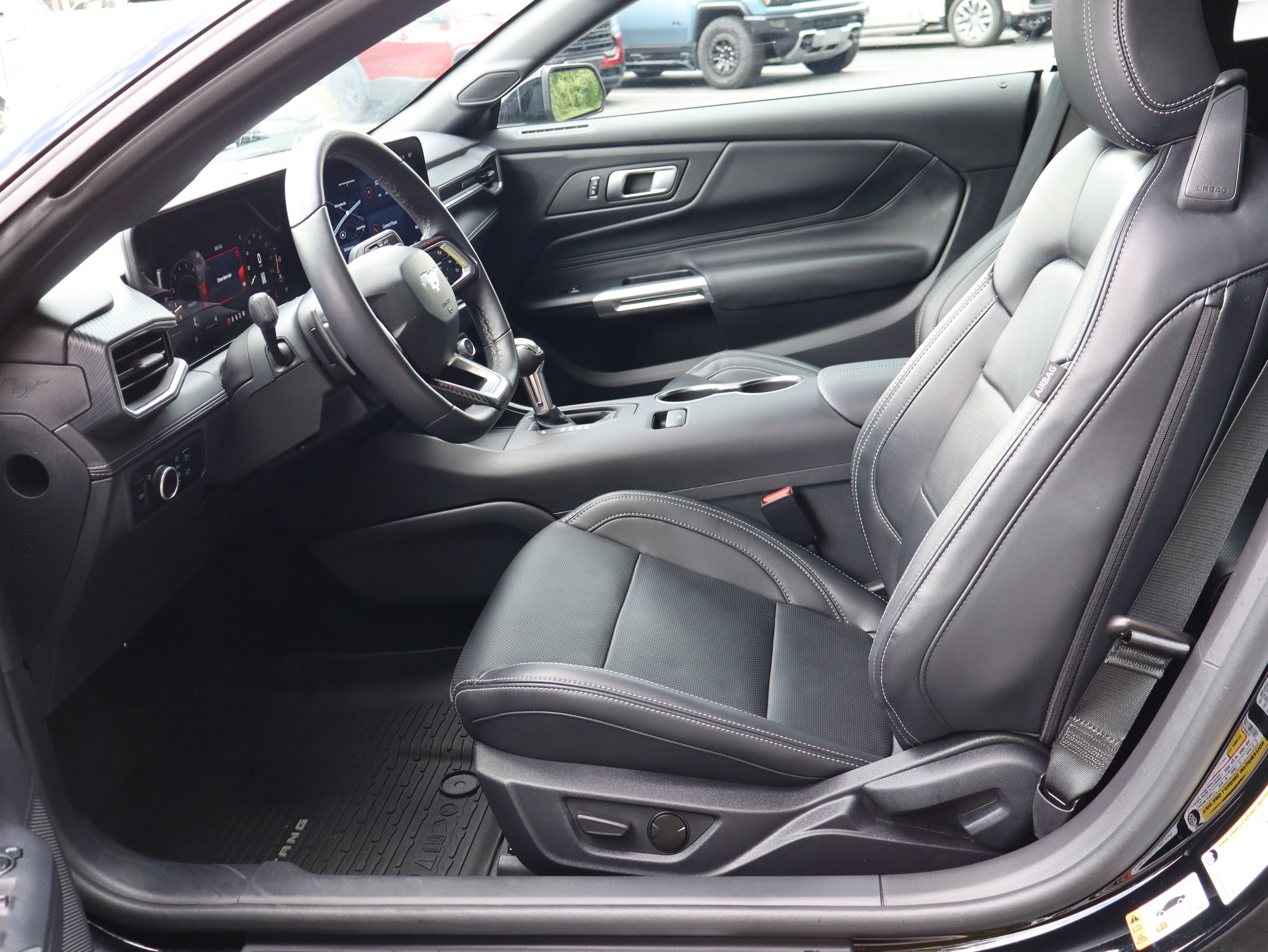 Used 2025 Ford Mustang GT Premium RWD image 22