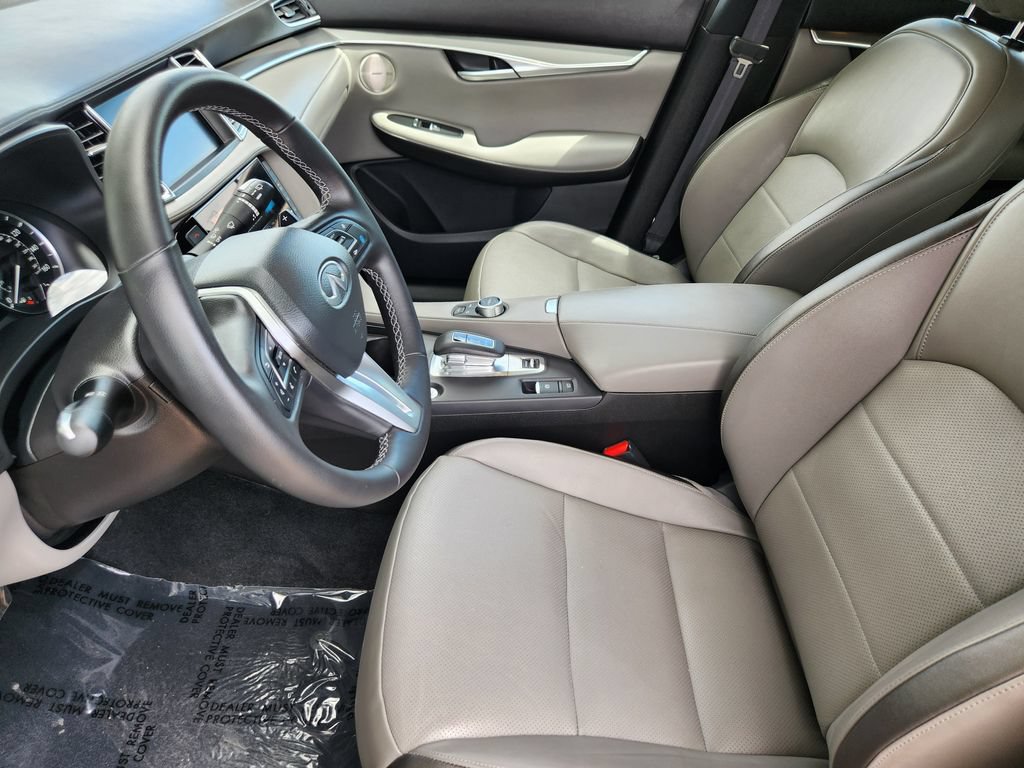Used 2024 INFINITI QX50 Luxe AWD/4WD image 4