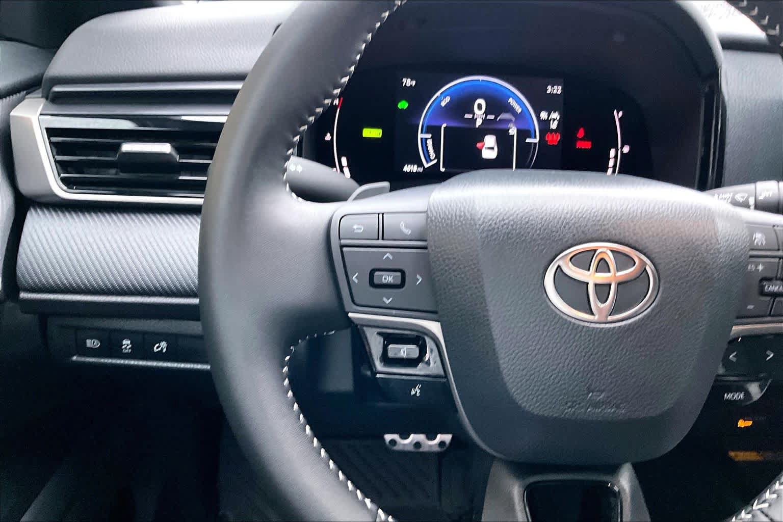 Used 2026 Toyota Camry SE FWD image 24