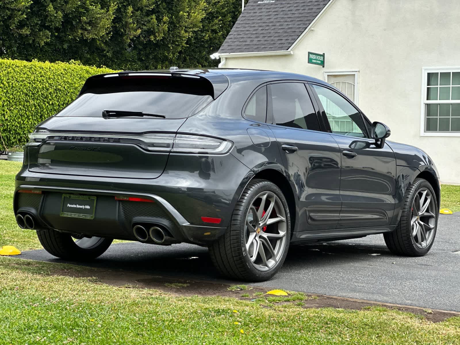 New 2026 Porsche Macan GTS AWD/4WD image 8