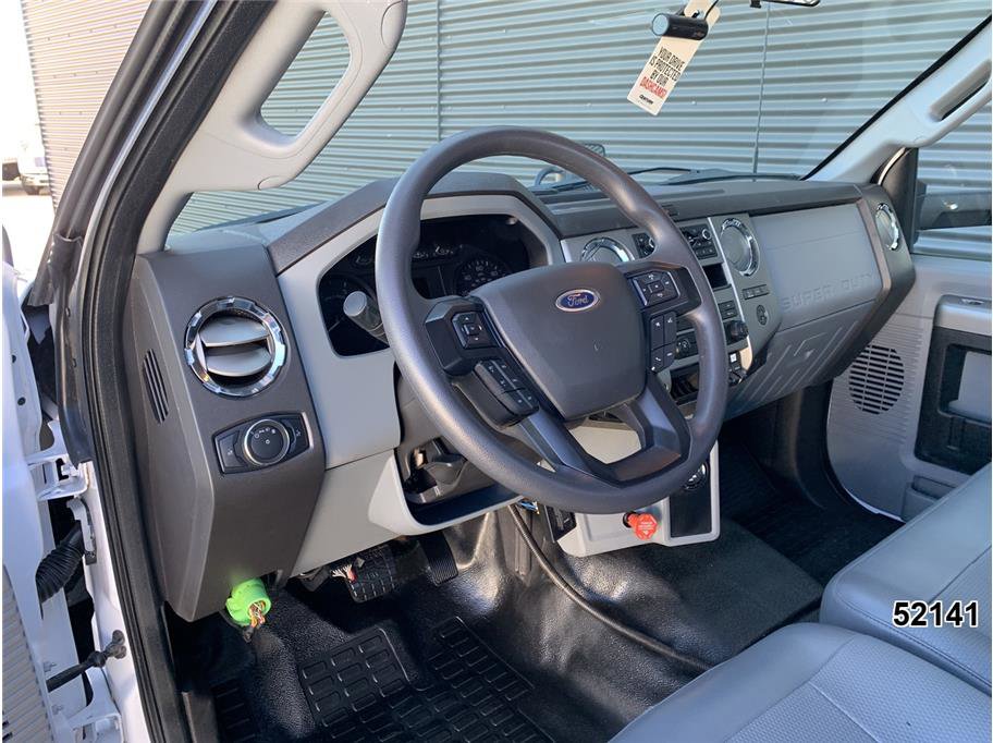 Used 2022 Ford F750 2WD Regular Cab Super Duty image 25