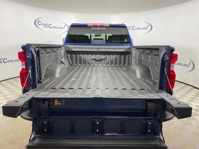 Certified 2022 Chevrolet Silverado 2500 LTZ w/ LTZ Plus Package image 25