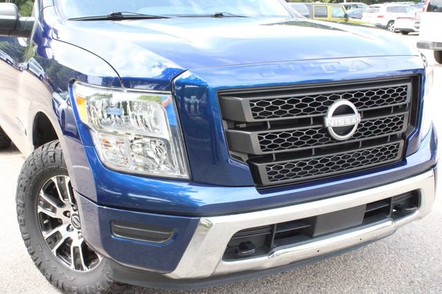 Used 2023 Nissan Titan SV AWD/4WD image 39