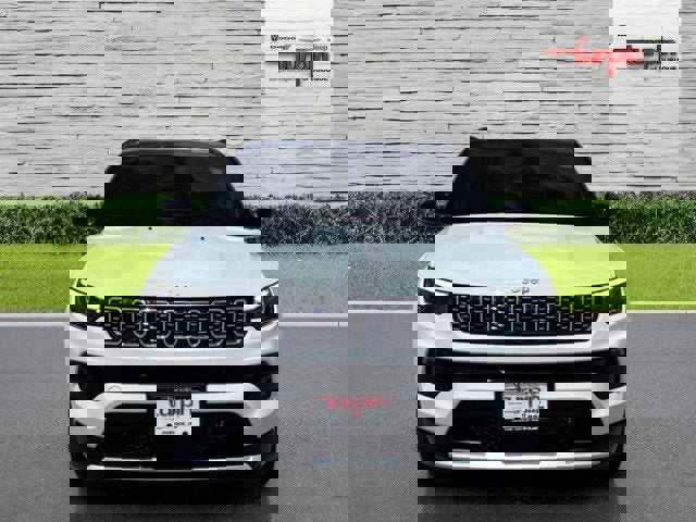 New 2025 Jeep Compass Limited w/ Elite Group image 8