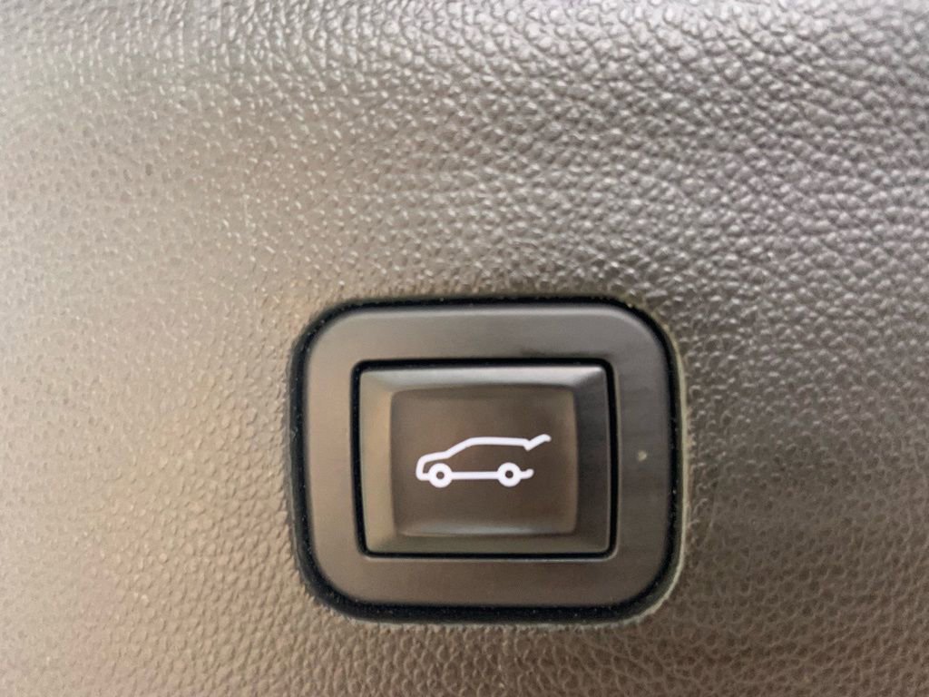 Used 2019 Buick Enclave Premium w/ Experience Buick Package image 13