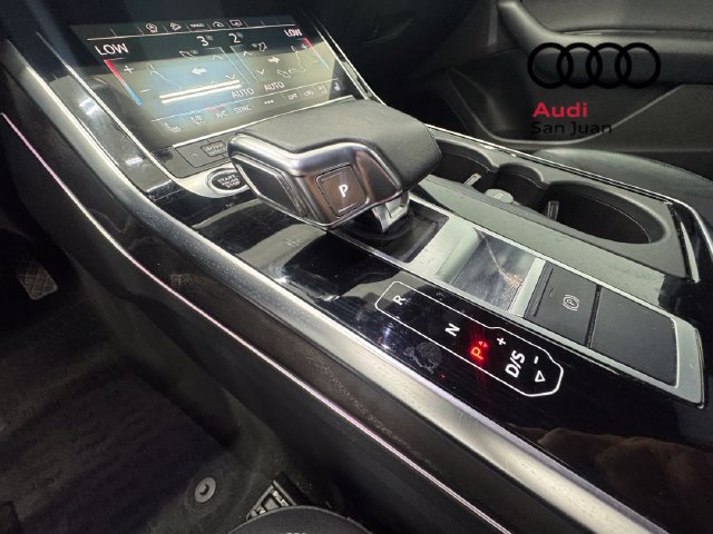 Used 2021 Audi Q8 Premium Plus AWD/4WD image 30