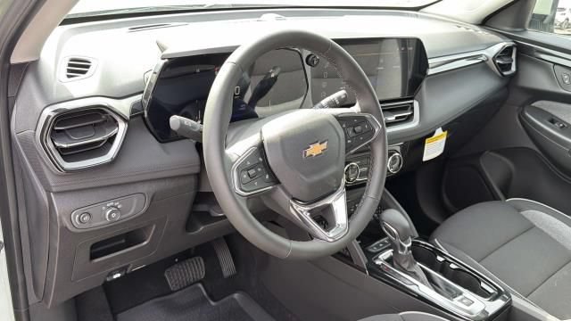 New 2026 Chevrolet TrailBlazer LT w/ Convenience Package AWD/4WD image 9