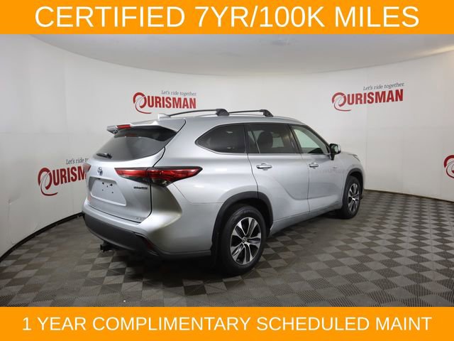 Used 2021 Toyota Highlander XLE AWD/4WD image 9