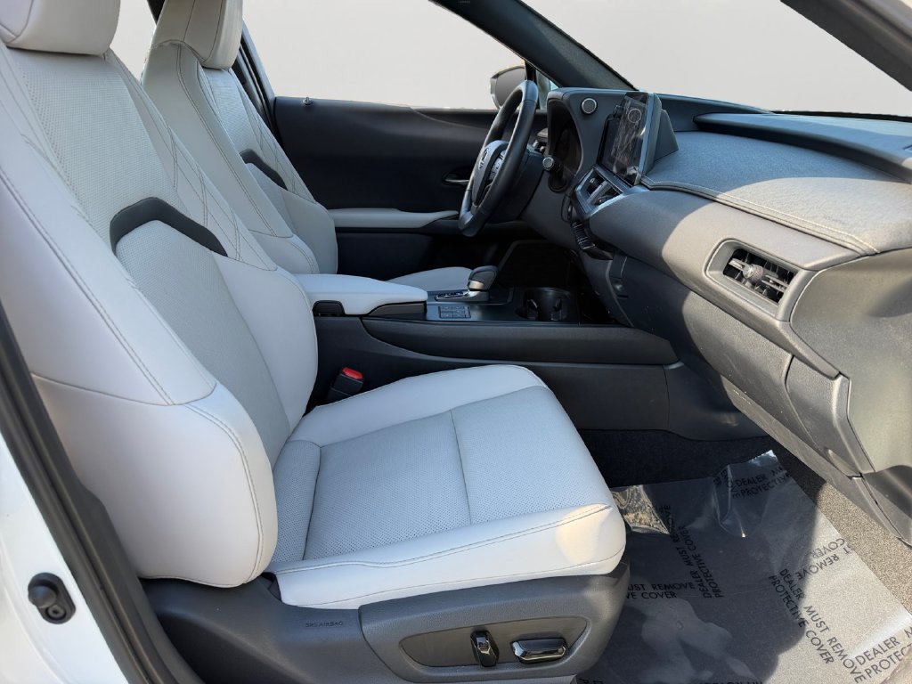 Certified 2025 Lexus UX 300h AWD w/ Accessory Package (Z1) image 7