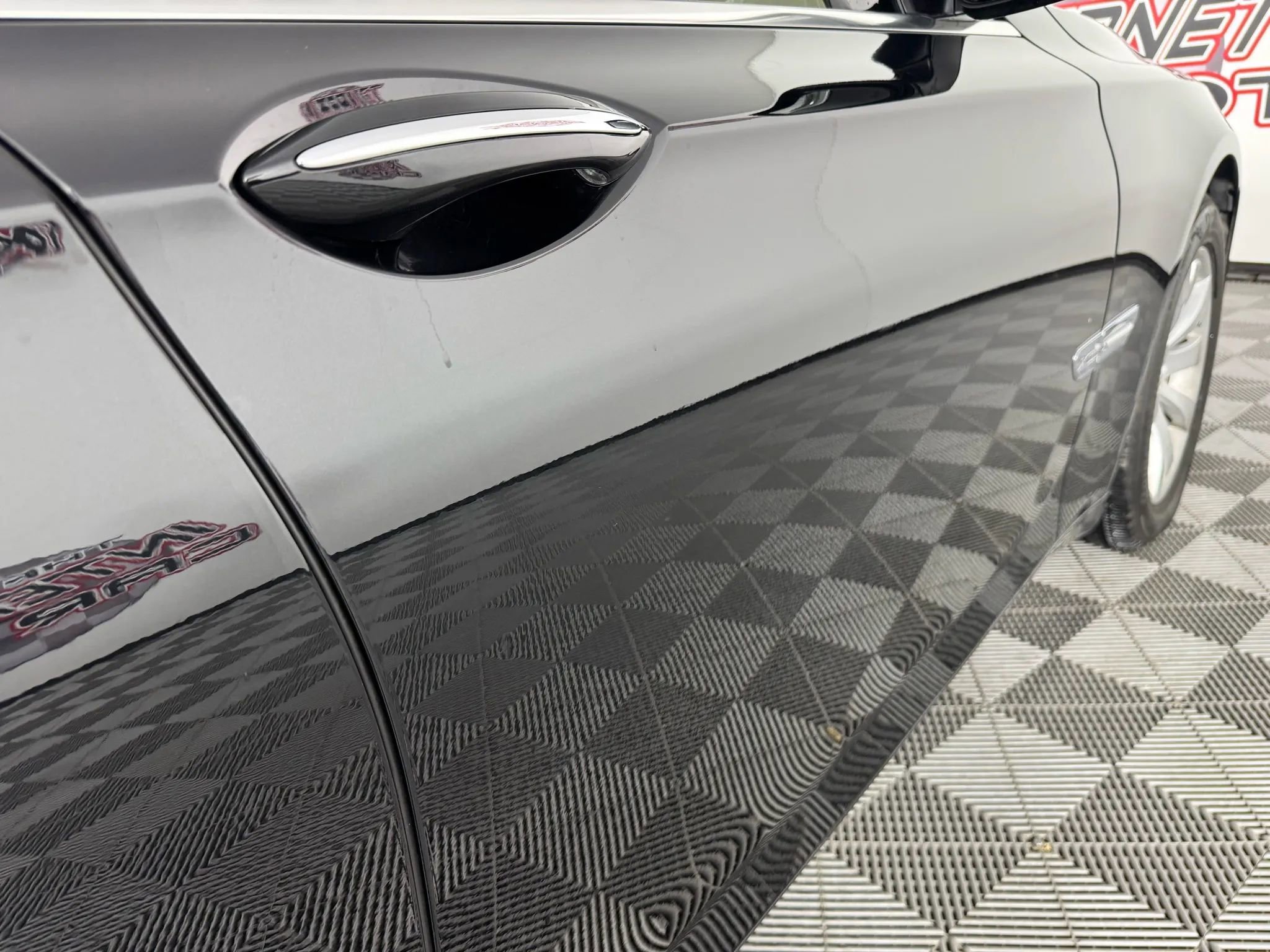 Used 2011 BMW 750Li xDrive image 30