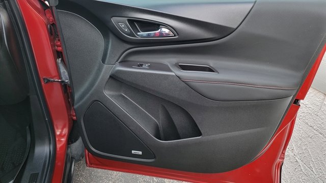 Used 2022 Chevrolet Equinox RS w/ RS Leather Package image 43