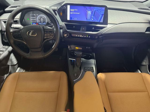Used 2023 Lexus UX 250h AWD w/ Accessory Package (Z2) image 18