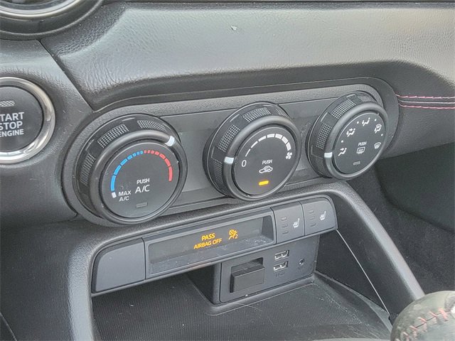 Used 2018 MAZDA MX-5 Miata Club image 17