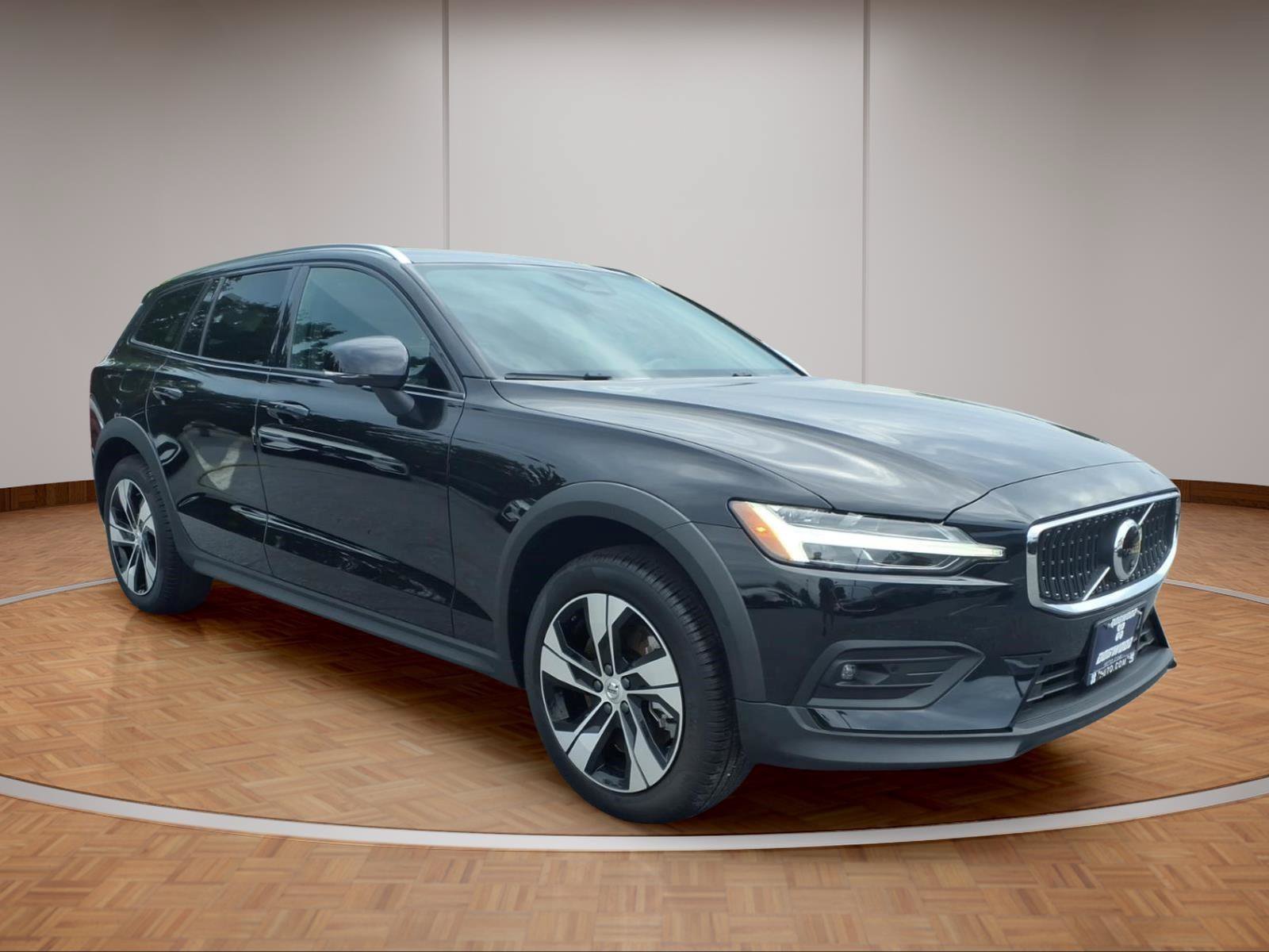 New 2026 Volvo V60 B5 Cross Country Plus w/ Climate Package
