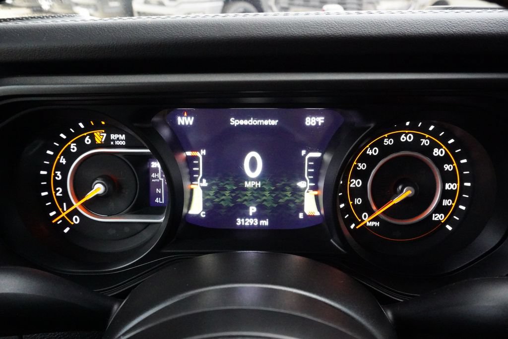 Used 2024 Jeep Gladiator Mojave AWD/4WD image 11