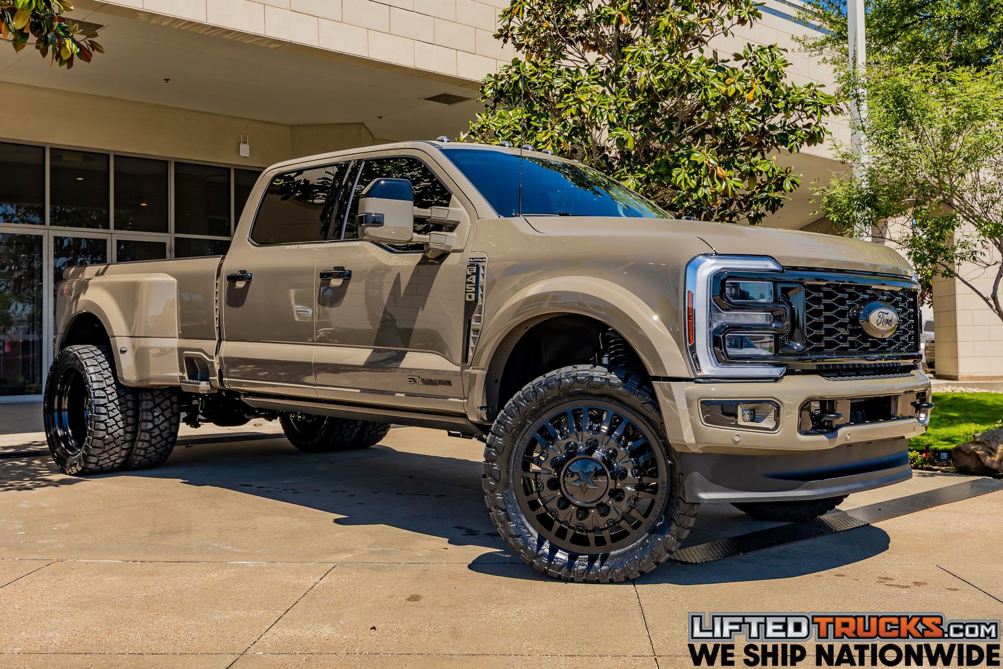 Used 2026 Ford F450 Platinum w/ Platinum Plus Package image 1