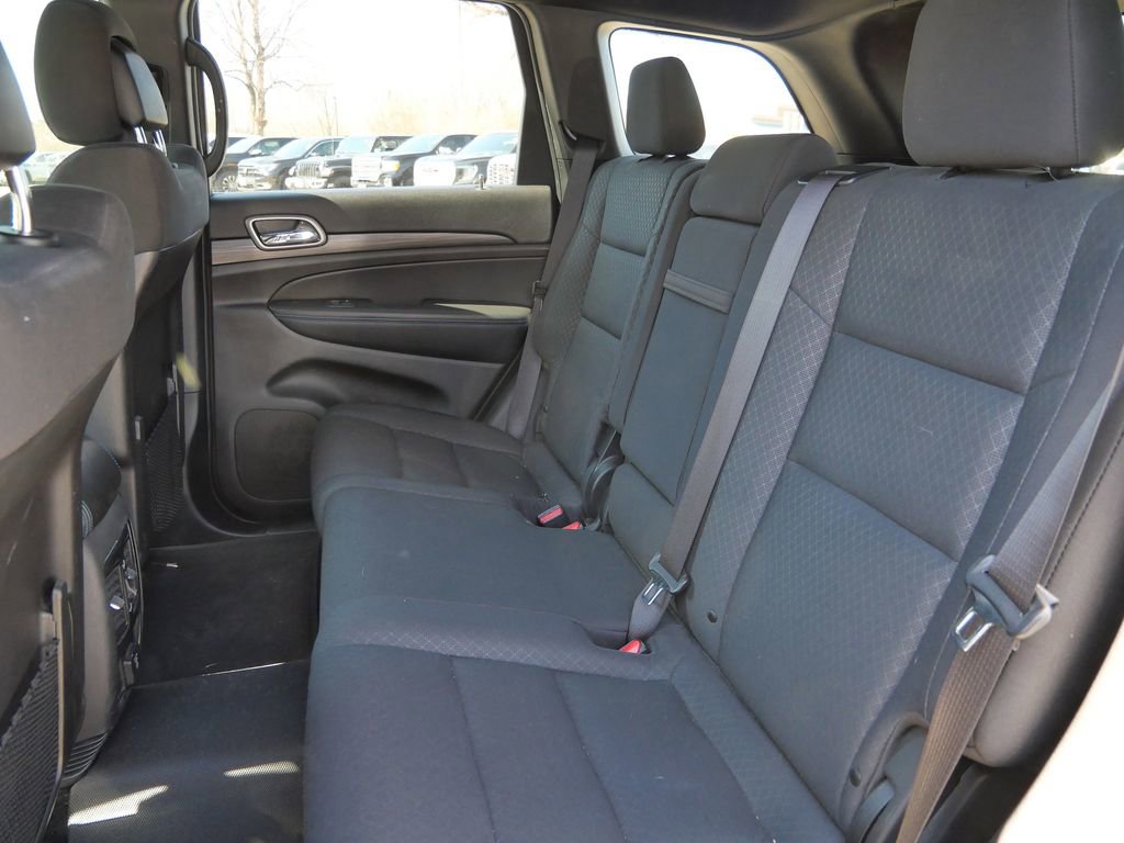 Used 2019 Jeep Grand Cherokee Laredo image 27