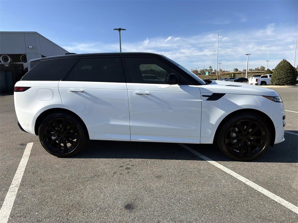 New 2026 Land Rover Range Rover Sport Dynamic SE image 6