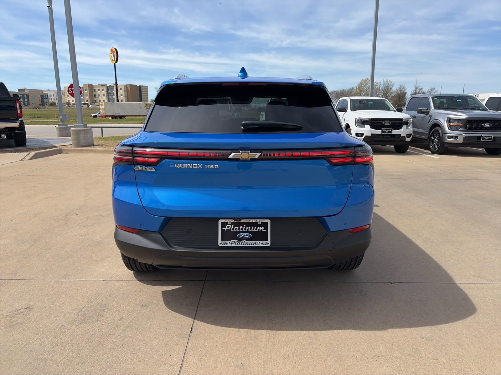 Used 2026 Chevrolet Equinox EV LT image 4