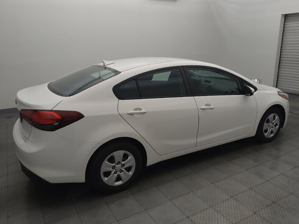 Used 2017 Kia Forte LX FWD image 10