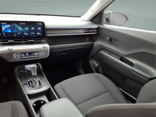Used 2026 Hyundai Kona SEL Sport FWD image 17
