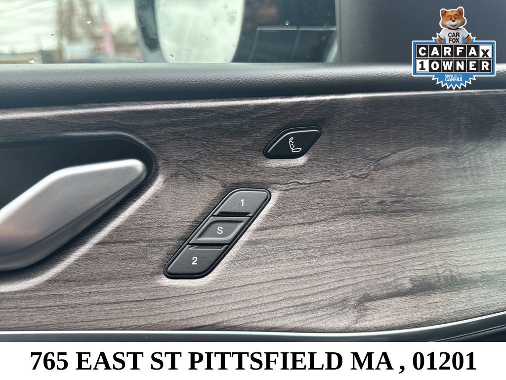 Used 2022 Jeep Grand Cherokee Overland w/ Adv Protech Group III AWD/4WD image 19