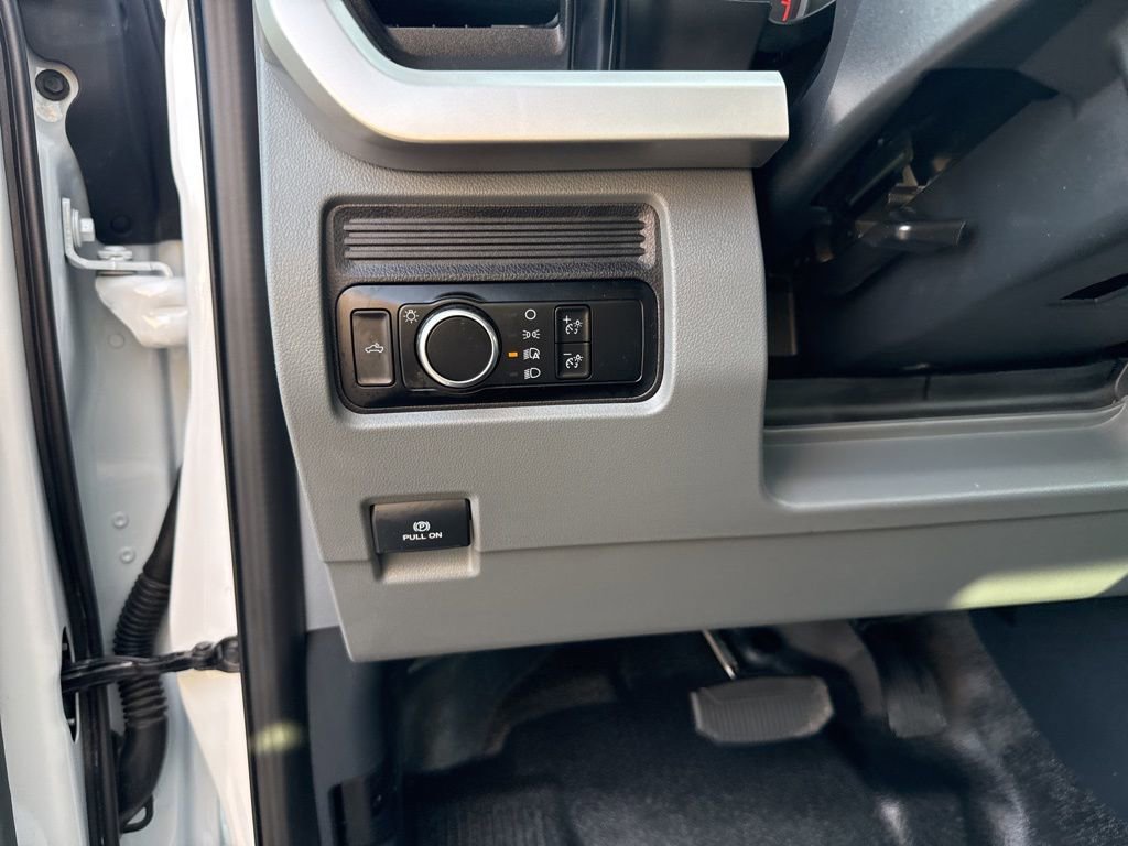 Used 2025 Ford F250 XL w/ XL Off-Road Package image 15