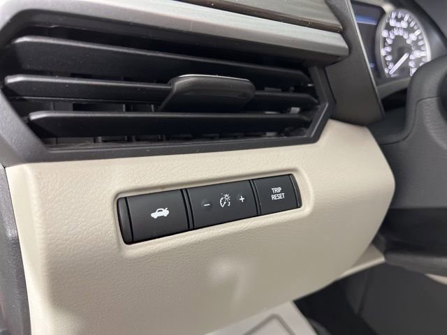 Used 2025 Nissan Altima 2.5 SV image 30