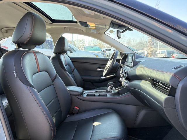 Used 2024 Nissan Sentra SR w/ SR Premium Package image 18