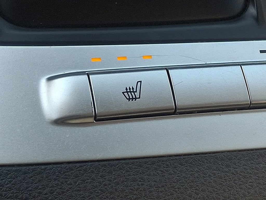 Used 2022 Kia Carnival LX image 24