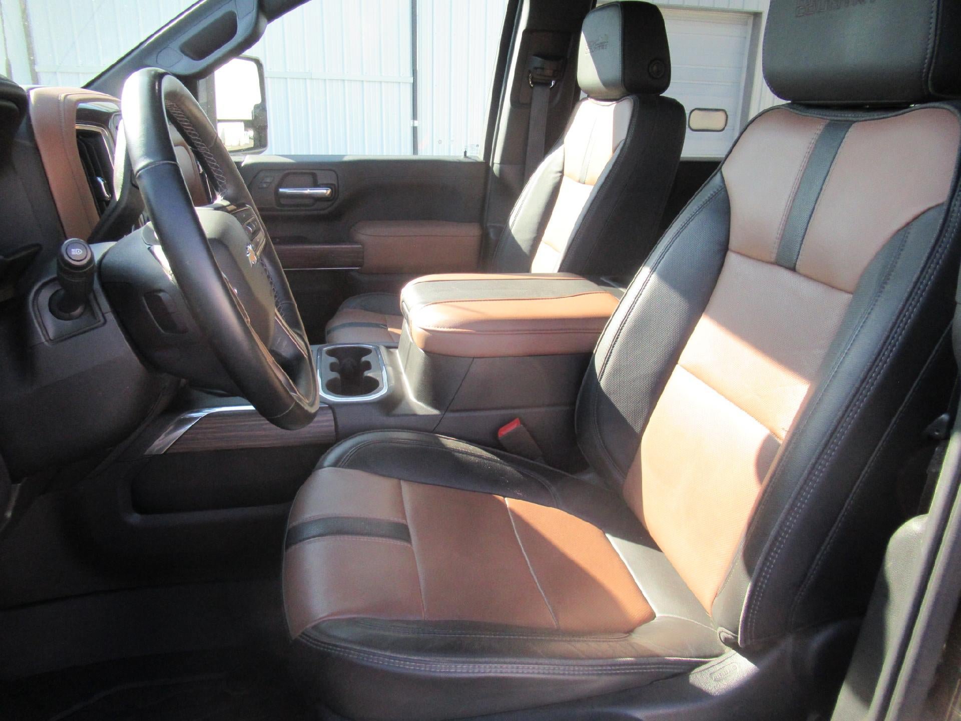 Certified 2023 Chevrolet Silverado 3500 High Country w/ Technology Package AWD/4WD image 10