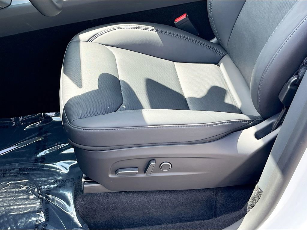 Used 2026 Tesla Model Y Long Range image 13