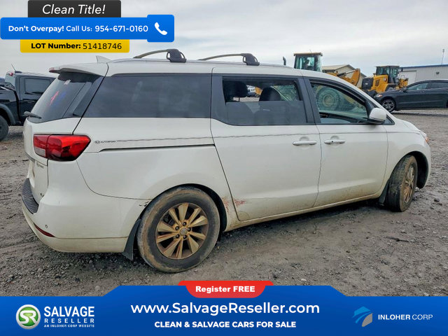 Used 2016 Kia Sedona LX w/ LX Essentials Premium Package FWD image 4