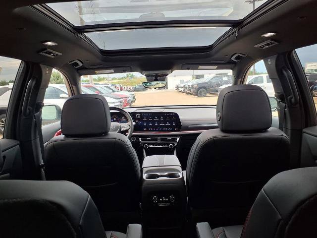 New 2026 Chevrolet Traverse RS AWD/4WD image 16